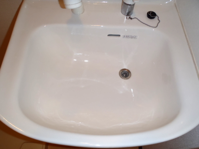 ���ʃN���[�j���O