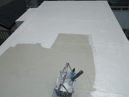 �E���^���g�b�v�R�[�g�h�z